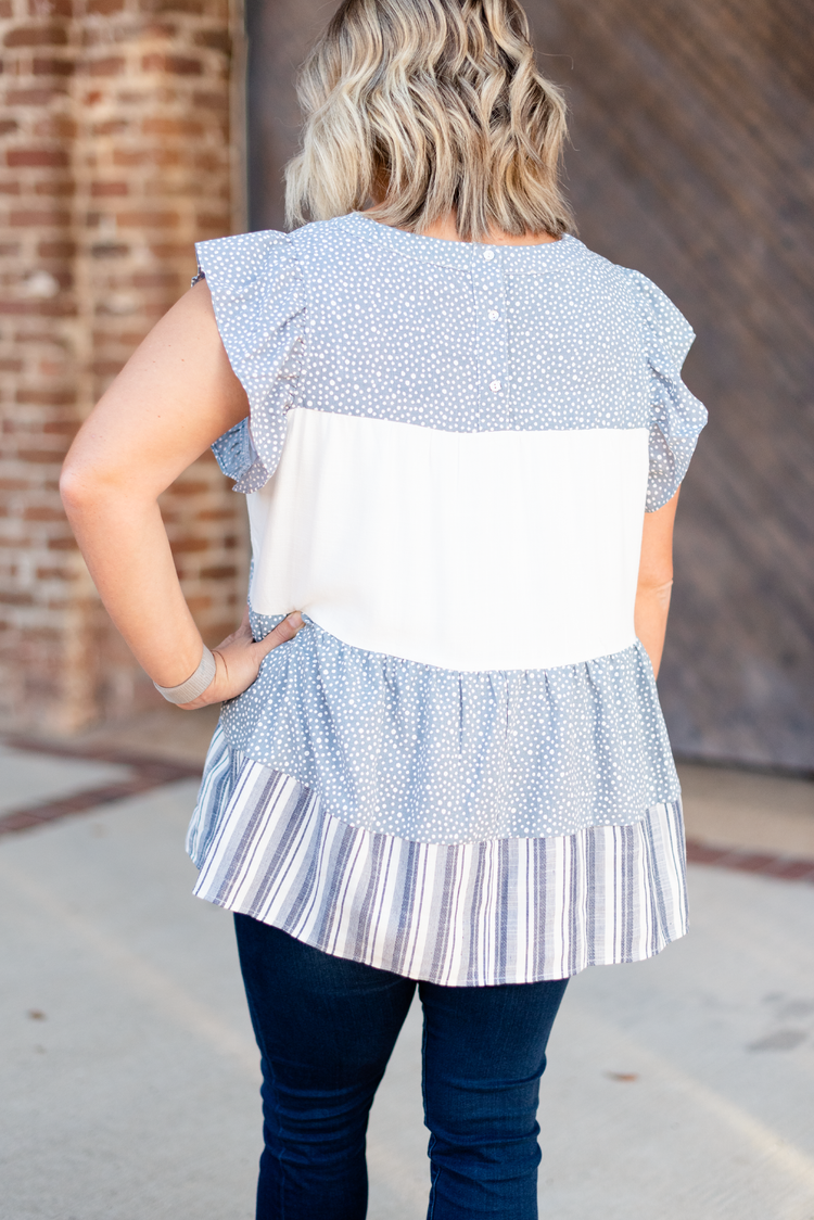 Eyes of the Bluest Skies Top + Curvy | Blue Combo